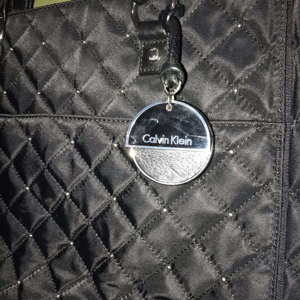 Calvin Klein Purse ~ - Picture 2 of 7